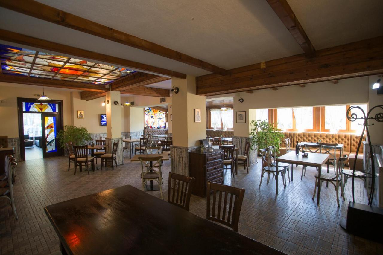 Family Prim Hotel Sandanski Exterior photo