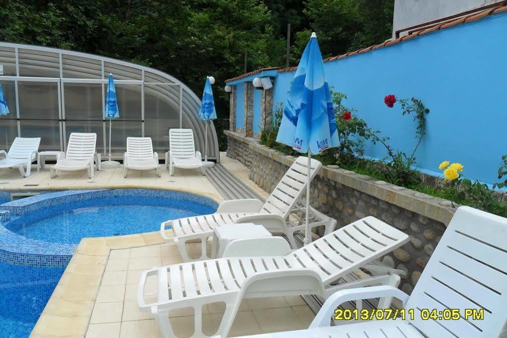 Family Prim Hotel Sandanski Exterior photo